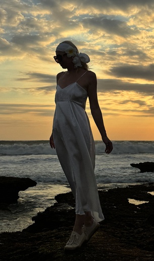 7.Dress Megami 